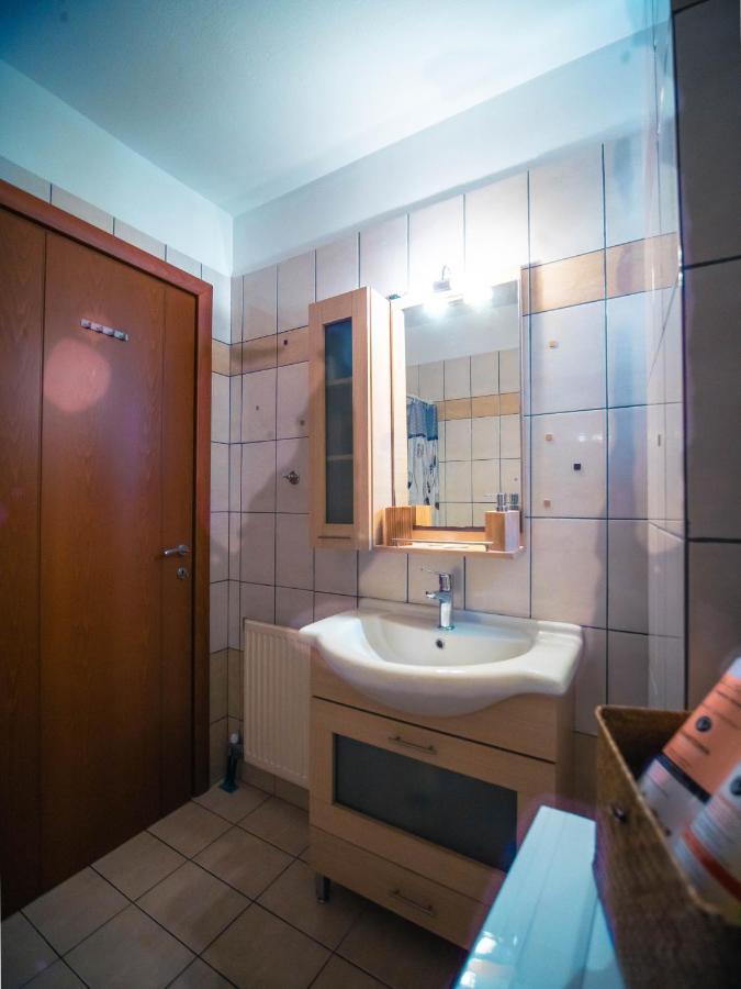 Urban Flat - Central Spot Apartments Волос Екстер'єр фото
