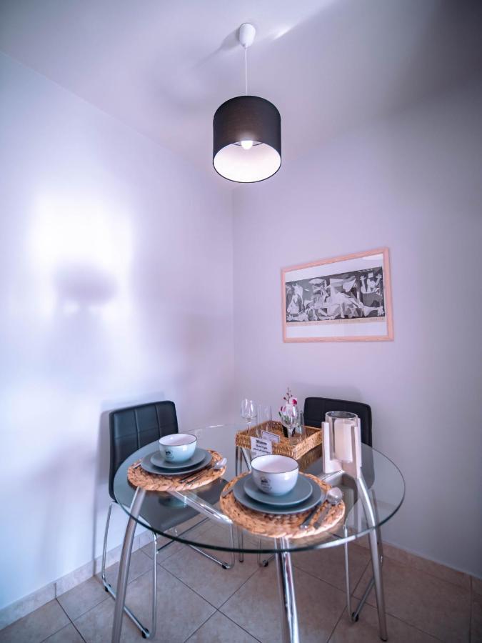 Urban Flat - Central Spot Apartments Волос Екстер'єр фото