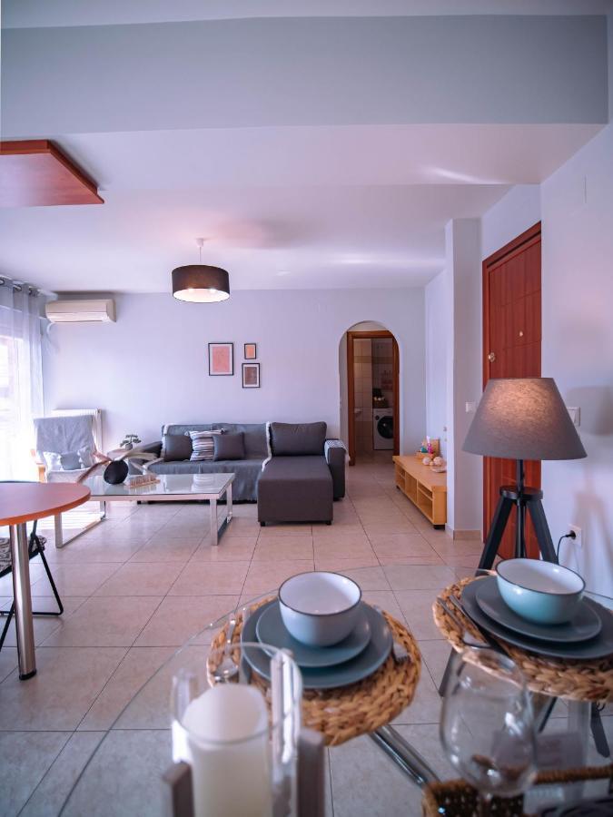 Urban Flat - Central Spot Apartments Волос Екстер'єр фото