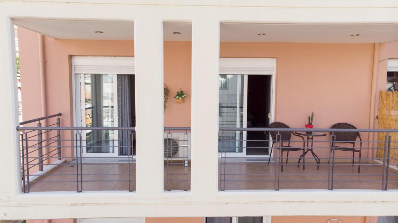 Urban Flat - Central Spot Apartments Волос Екстер'єр фото