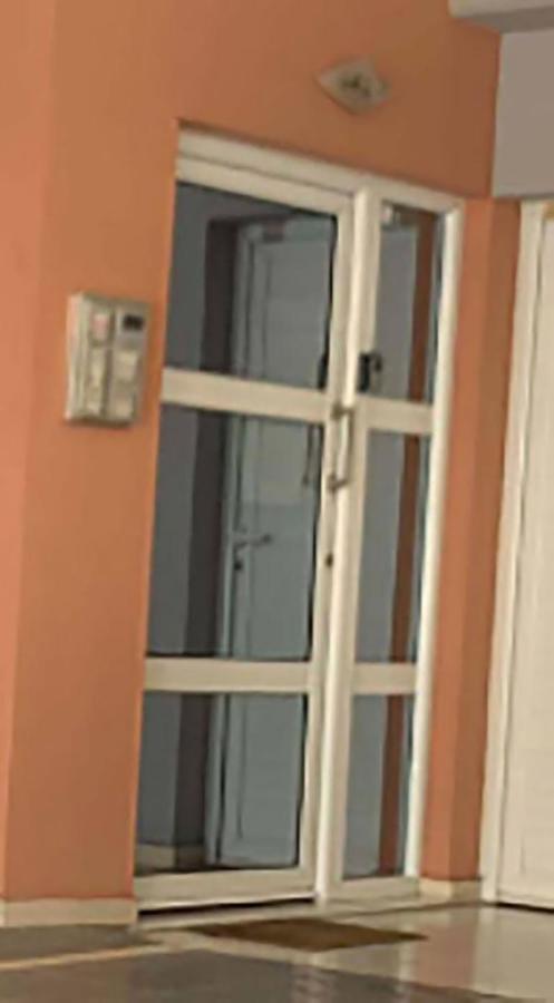 Urban Flat - Central Spot Apartments Волос Екстер'єр фото
